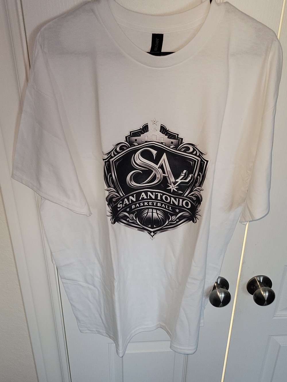 Gildan White San Antonio Basketball Graphic Tee